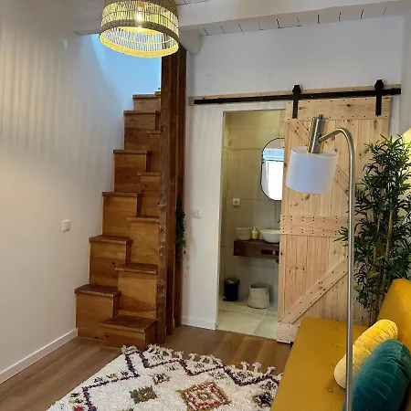 Tiny 5 Minutes From The * إستوريل